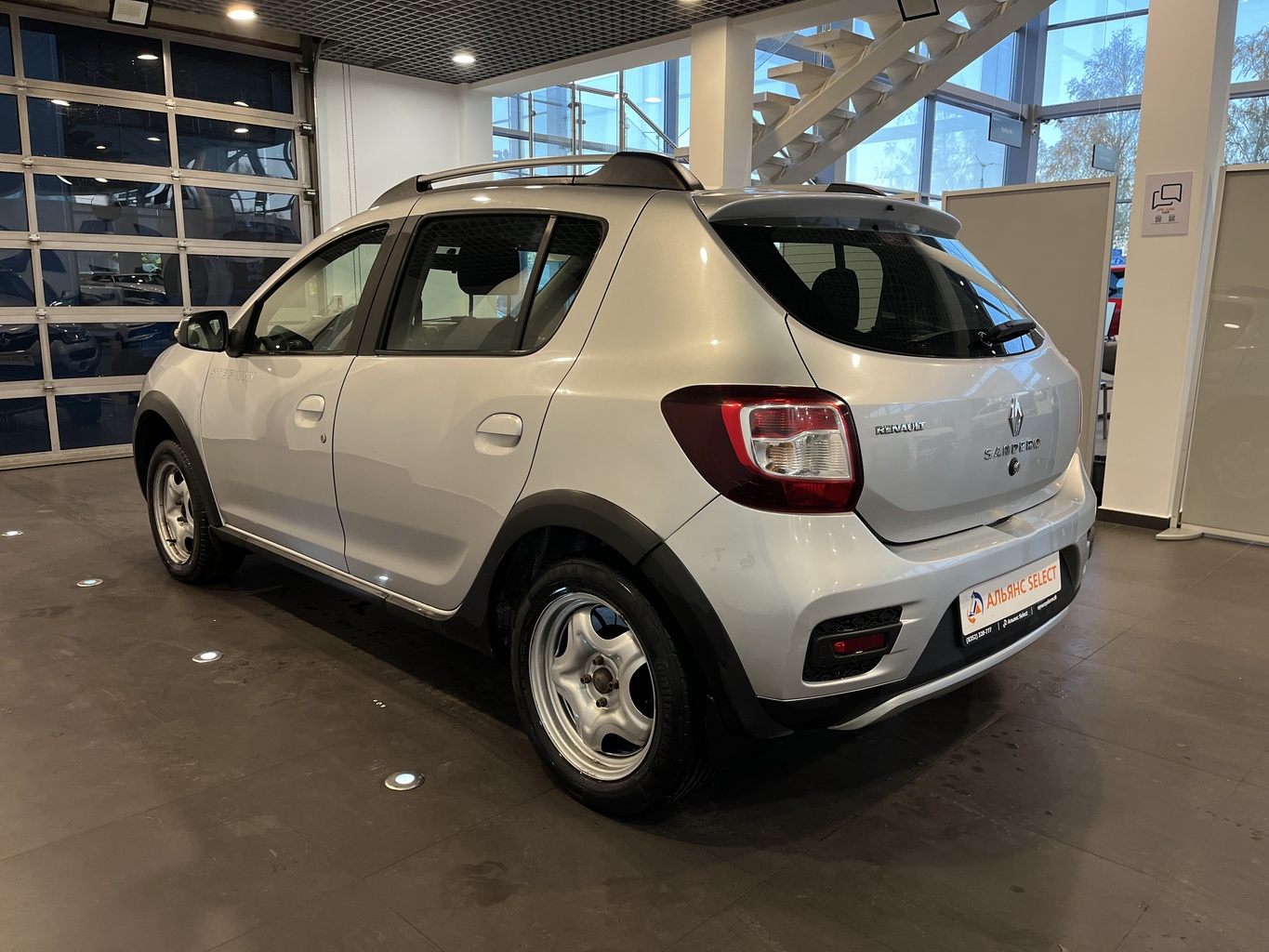 RENAULT SANDERO