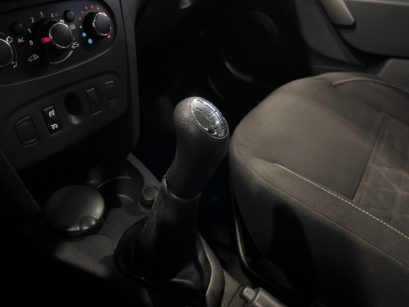RENAULT SANDERO
