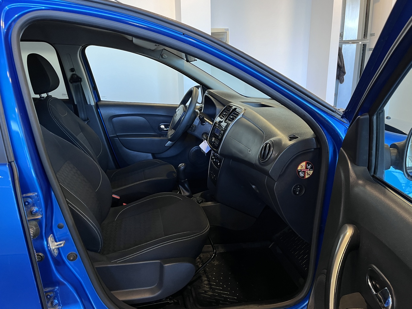 RENAULT LOGAN