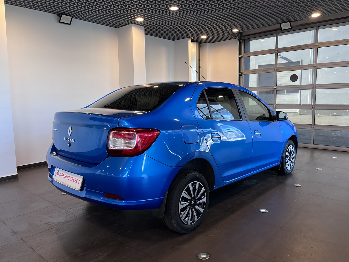 RENAULT LOGAN
