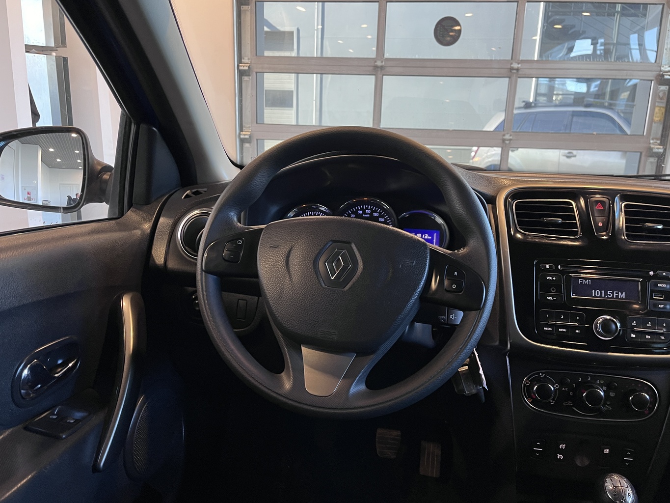 RENAULT LOGAN