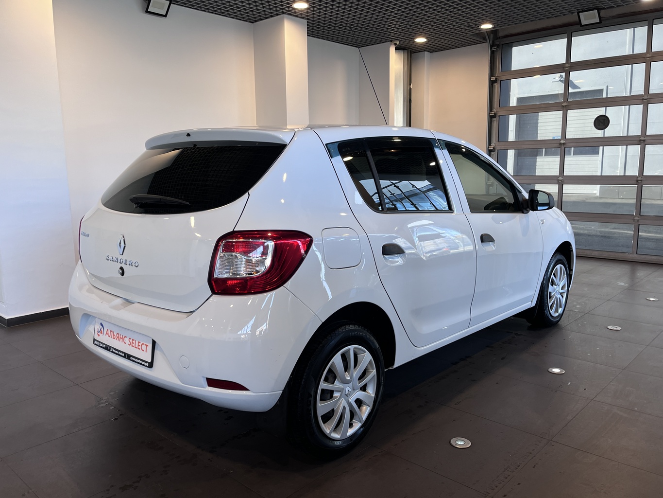 RENAULT SANDERO