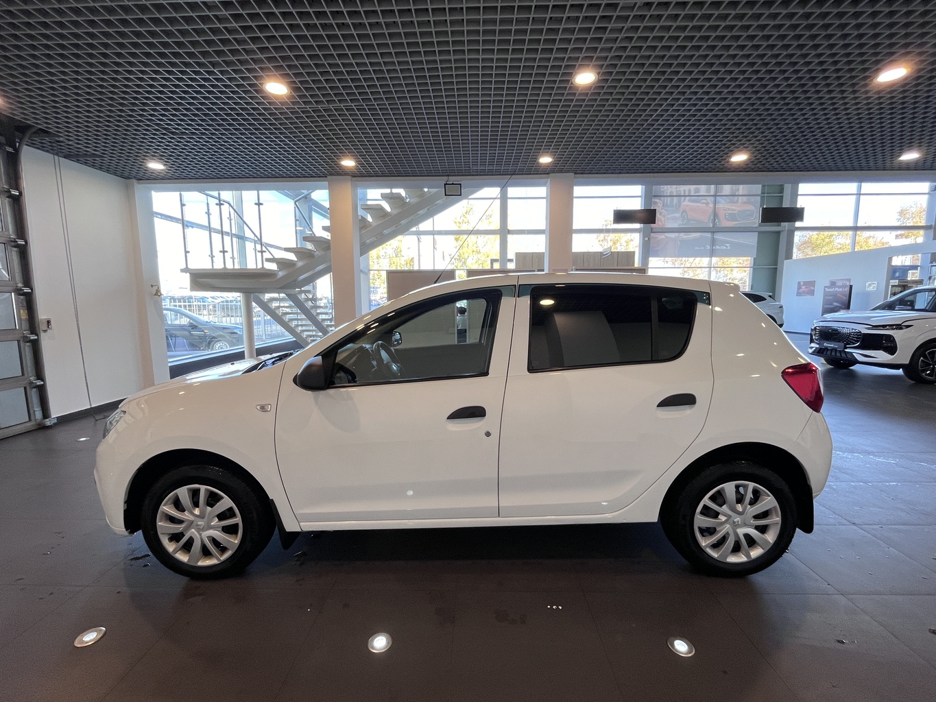 RENAULT SANDERO