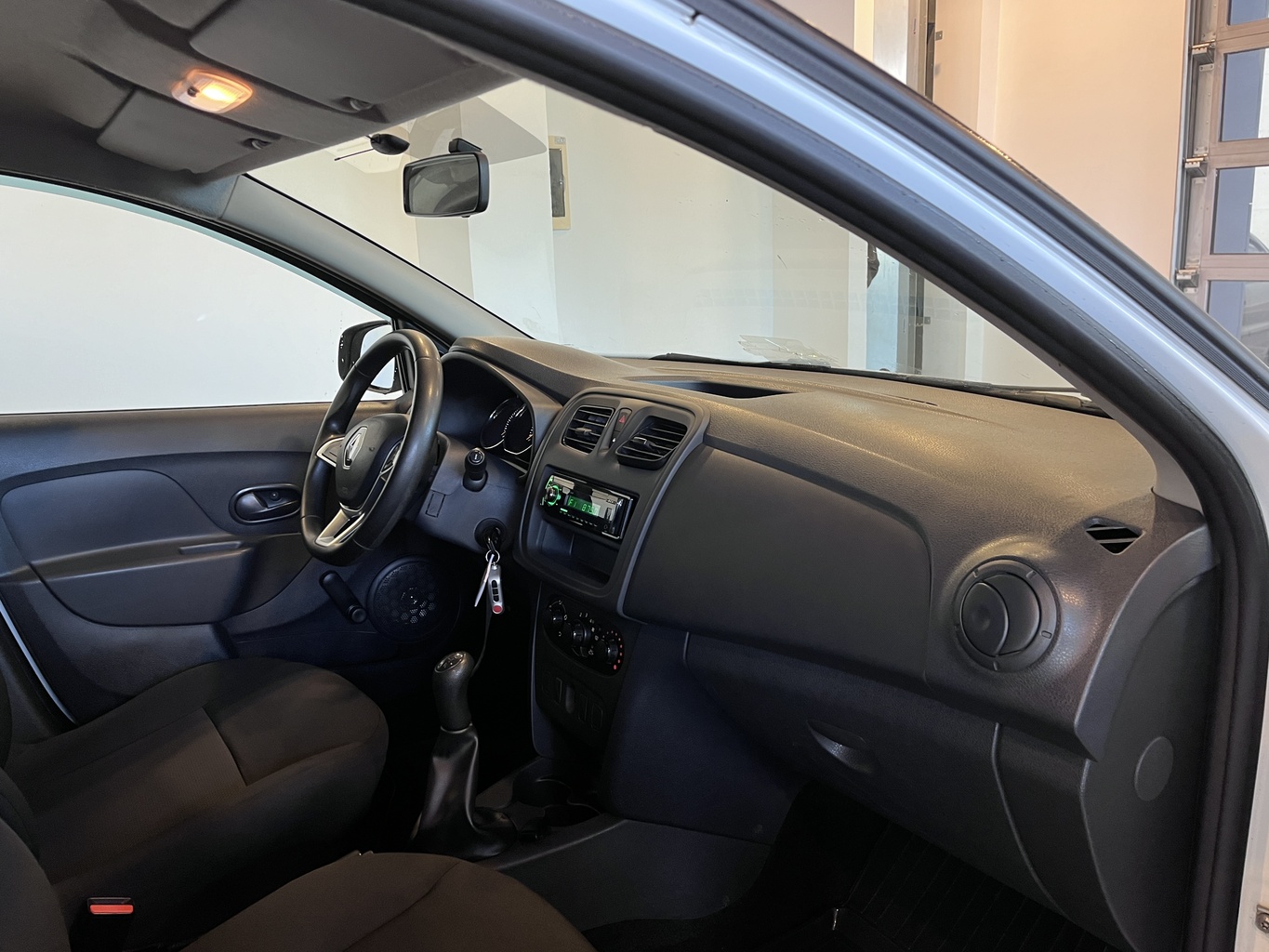 RENAULT SANDERO