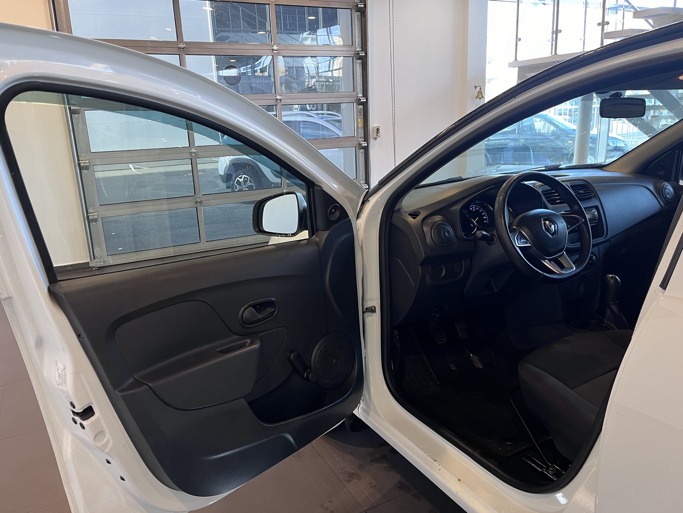 RENAULT SANDERO