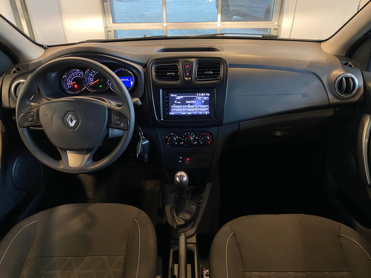 RENAULT SANDERO