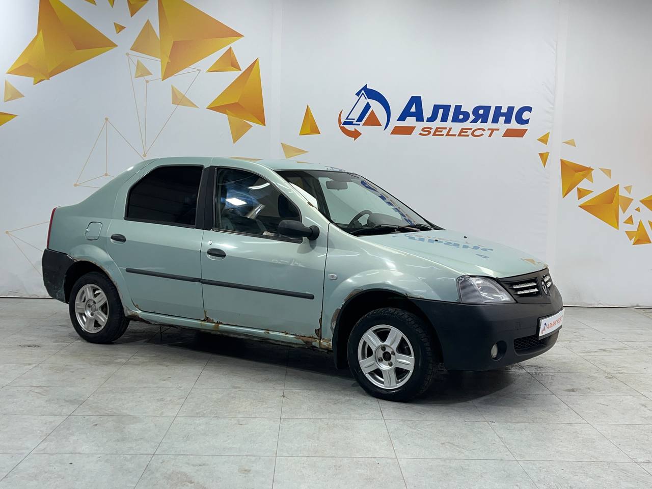 RENAULT LOGAN