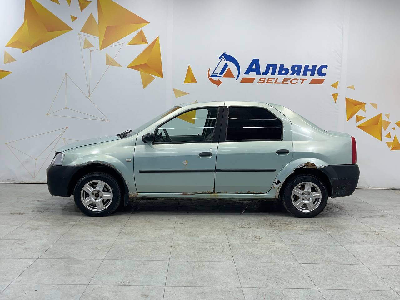 RENAULT LOGAN