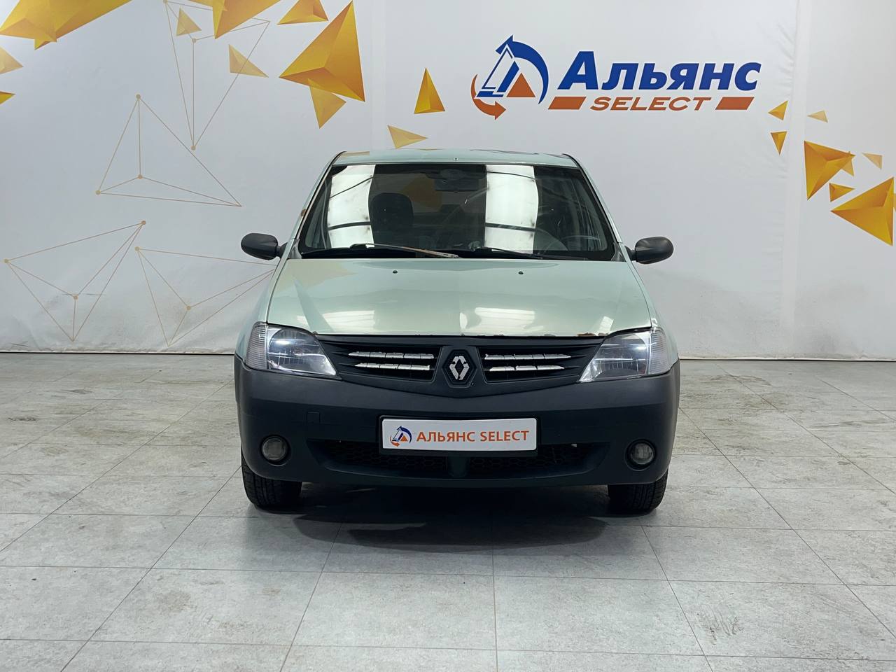 RENAULT LOGAN