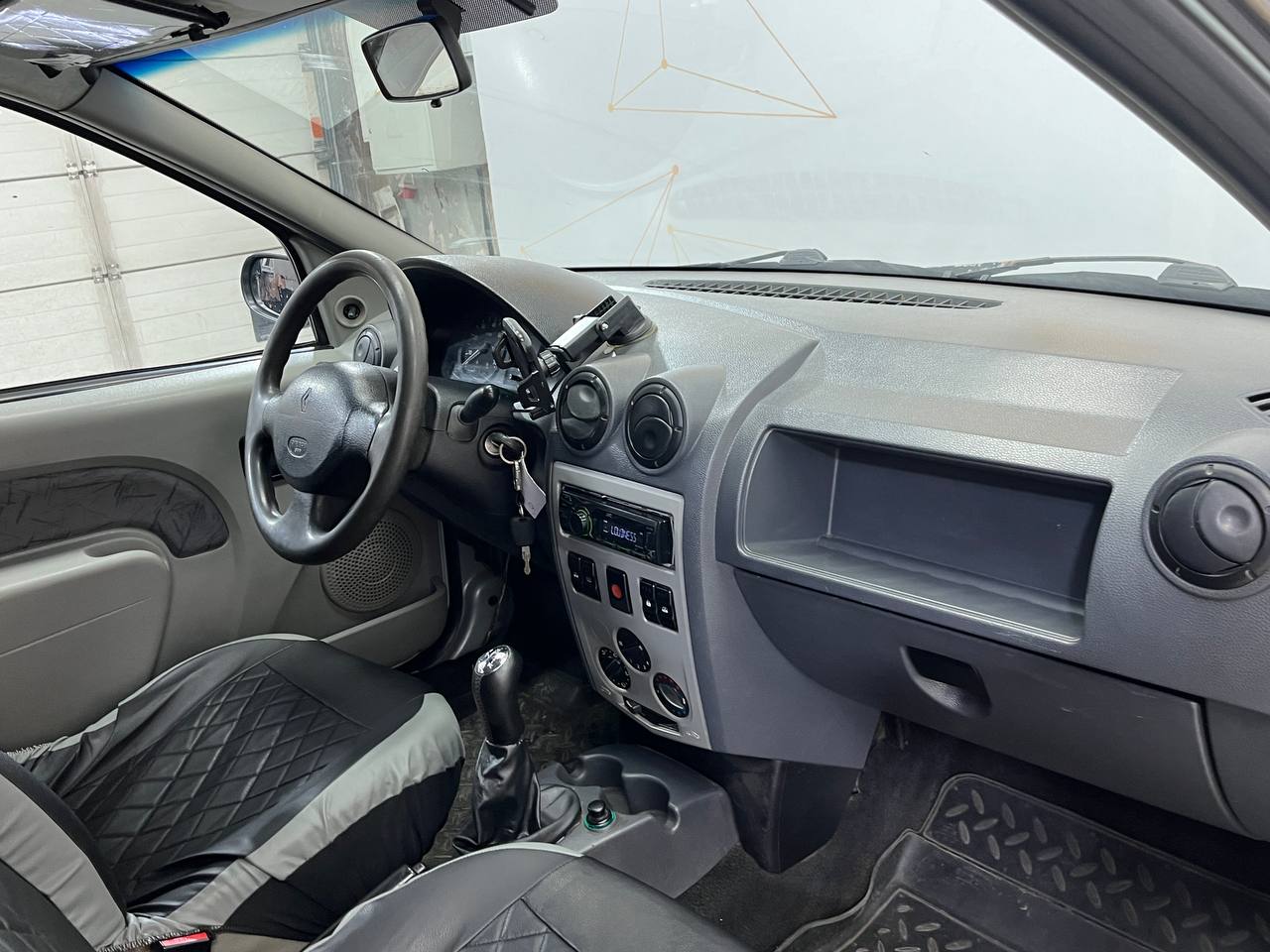 RENAULT LOGAN