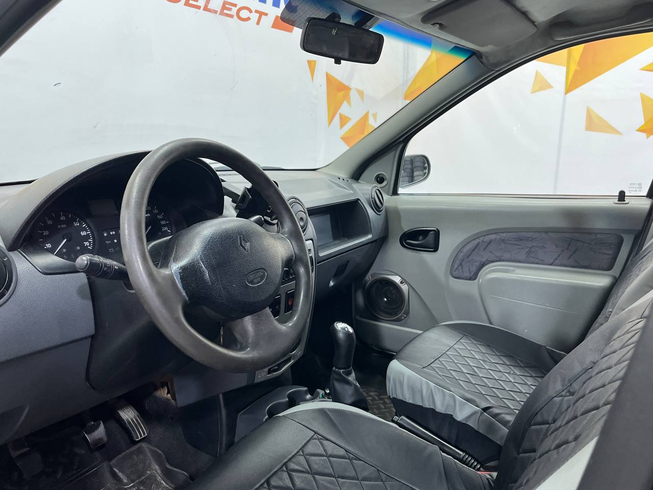 RENAULT LOGAN