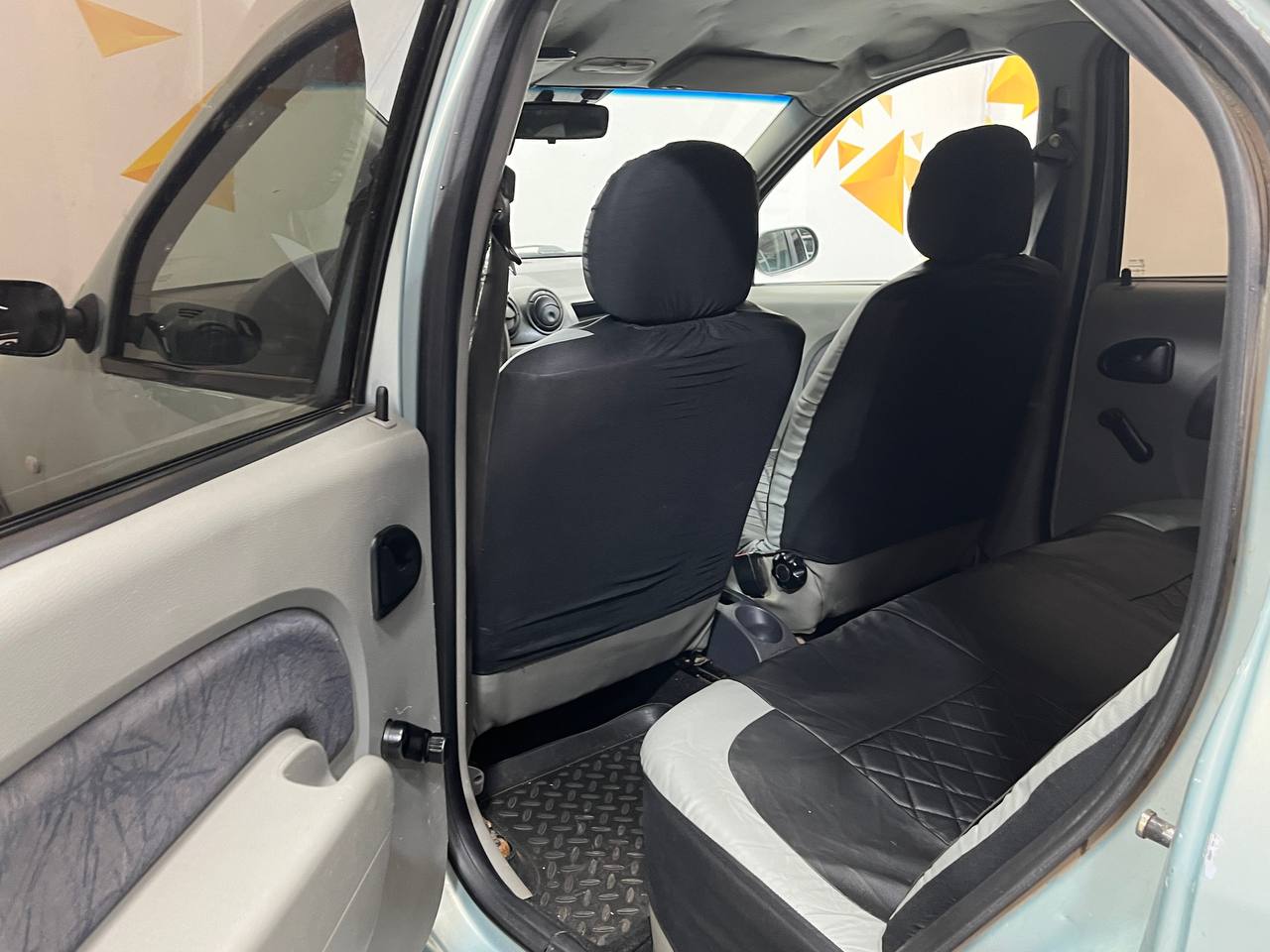 RENAULT LOGAN