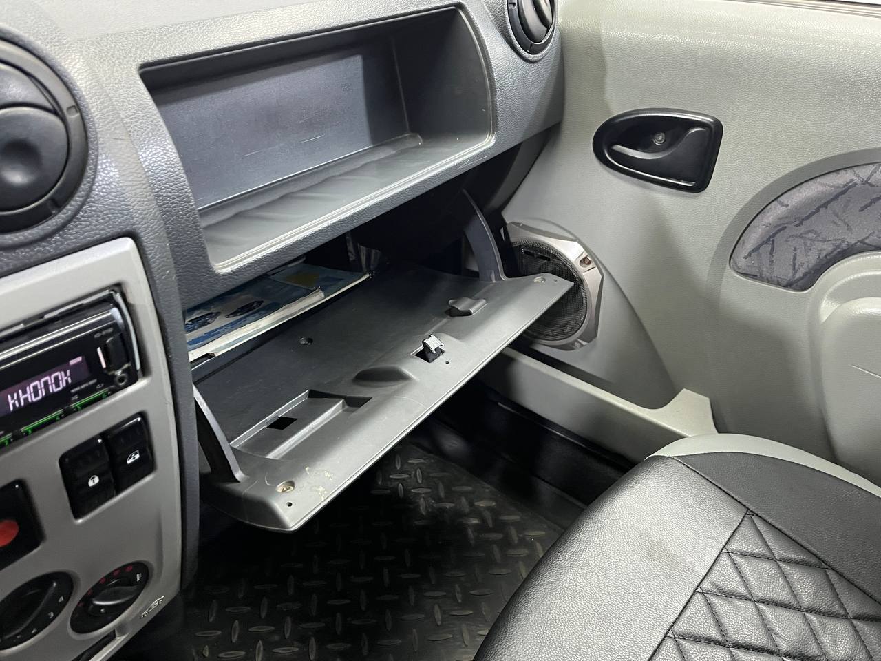 RENAULT LOGAN
