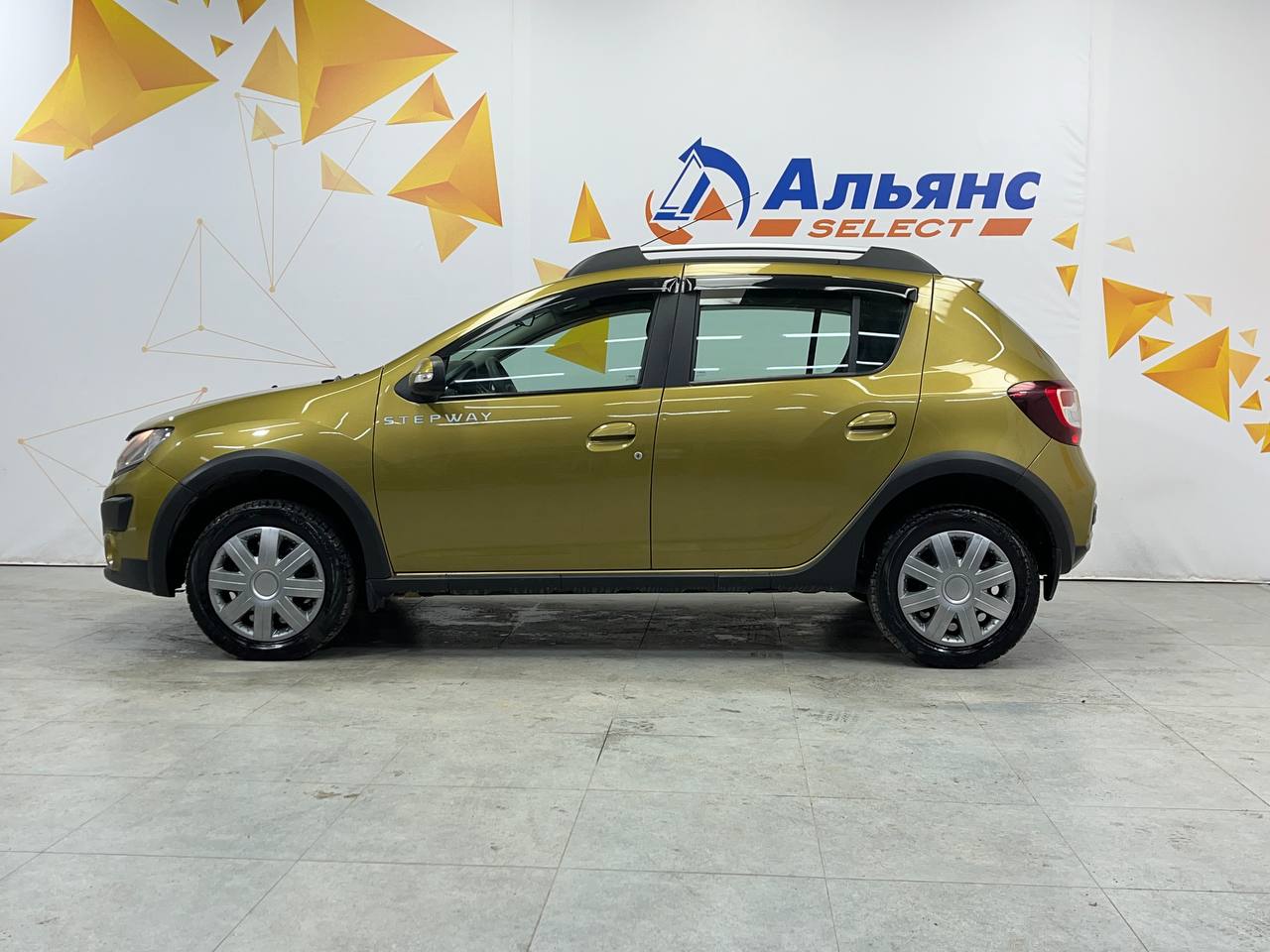 RENAULT SANDERO