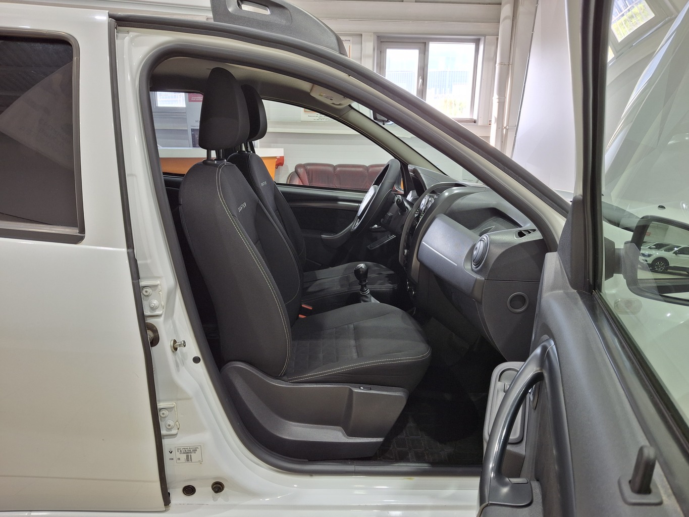 RENAULT DUSTER