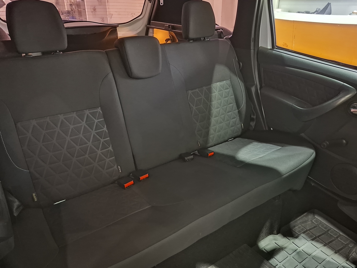 RENAULT DUSTER