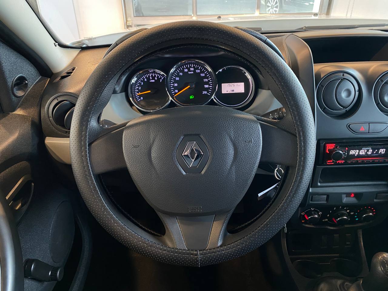 RENAULT DUSTER