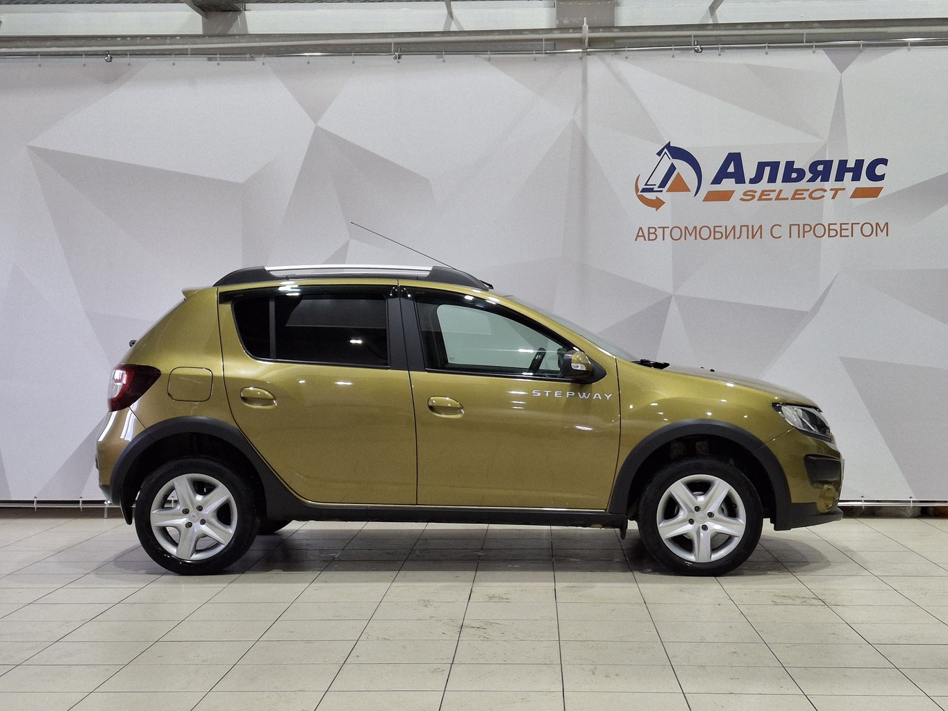 RENAULT SANDERO