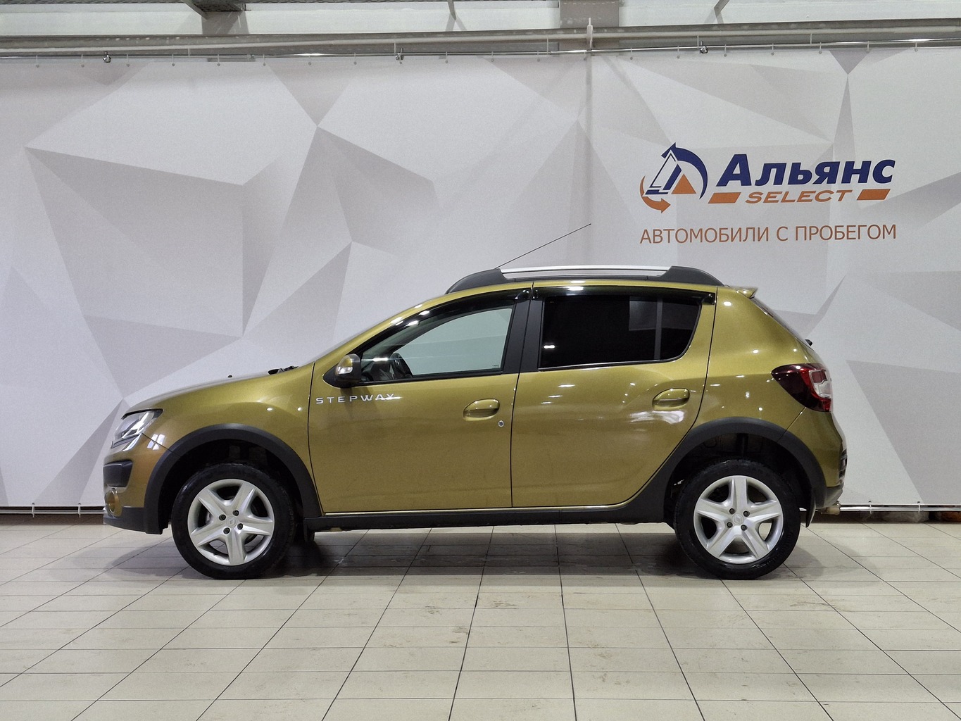 RENAULT SANDERO