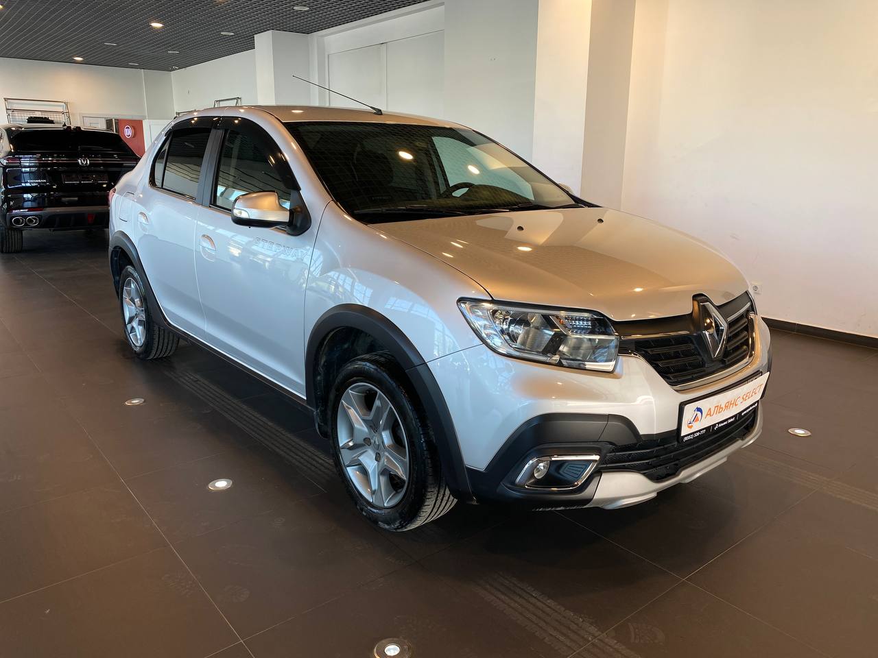 RENAULT LOGAN