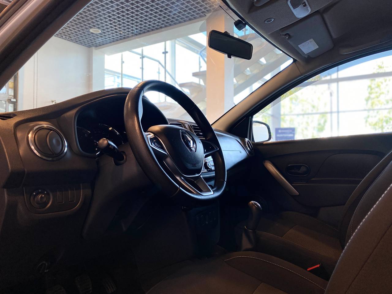 RENAULT LOGAN