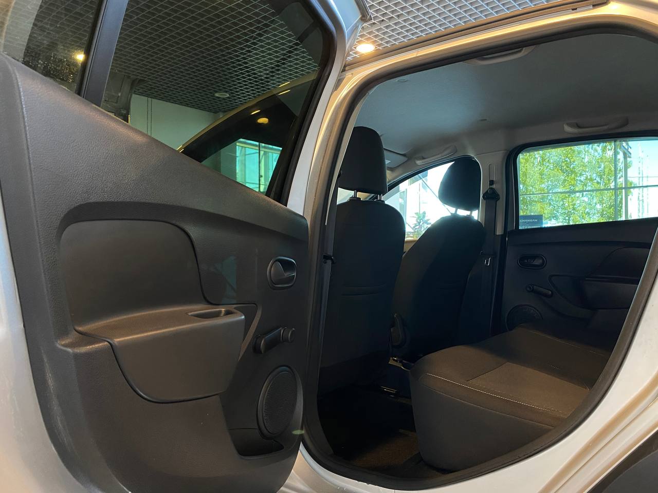 RENAULT LOGAN