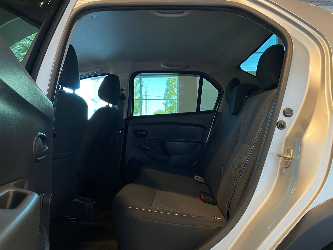 RENAULT LOGAN