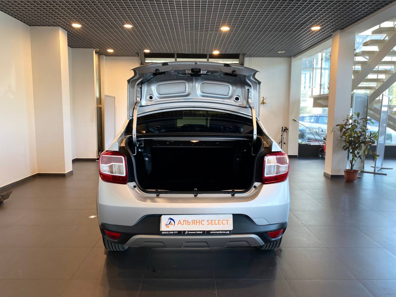 RENAULT LOGAN