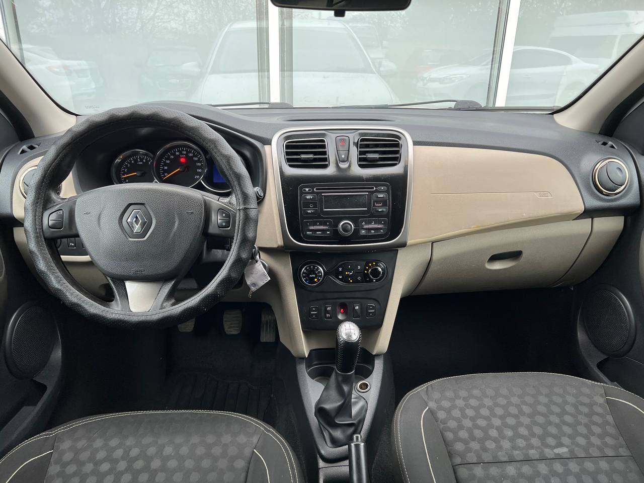 RENAULT LOGAN