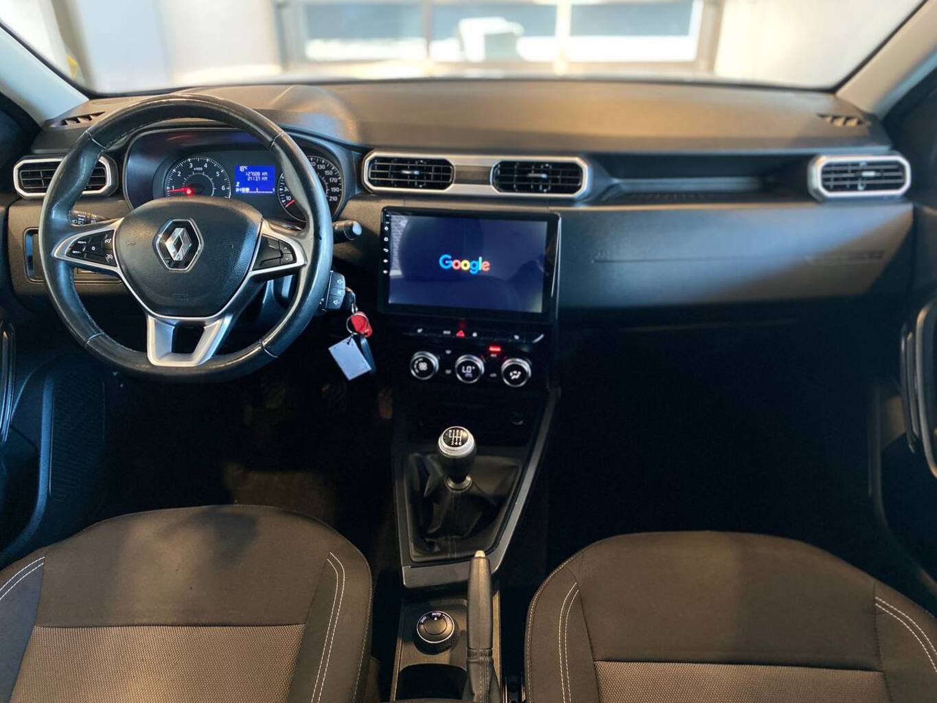RENAULT DUSTER