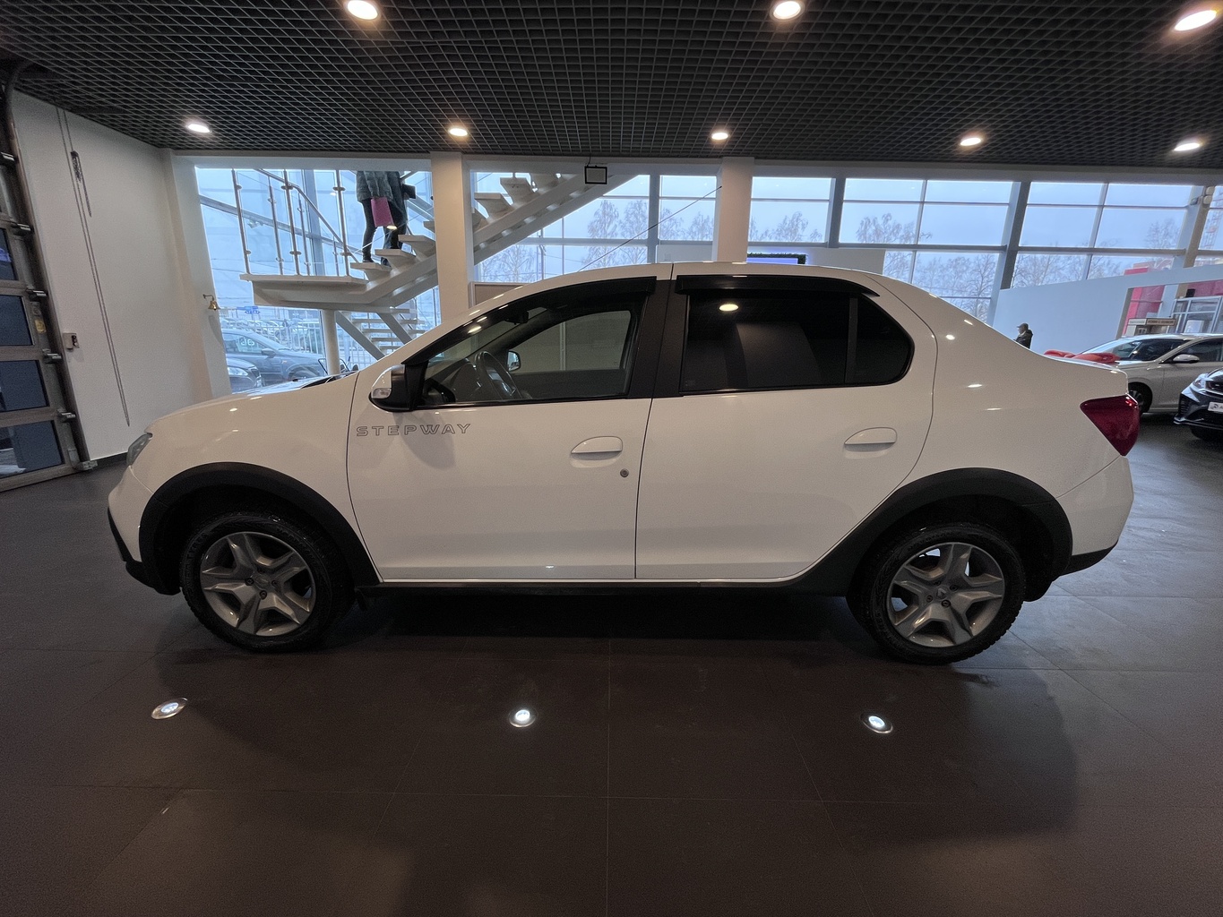 RENAULT LOGAN