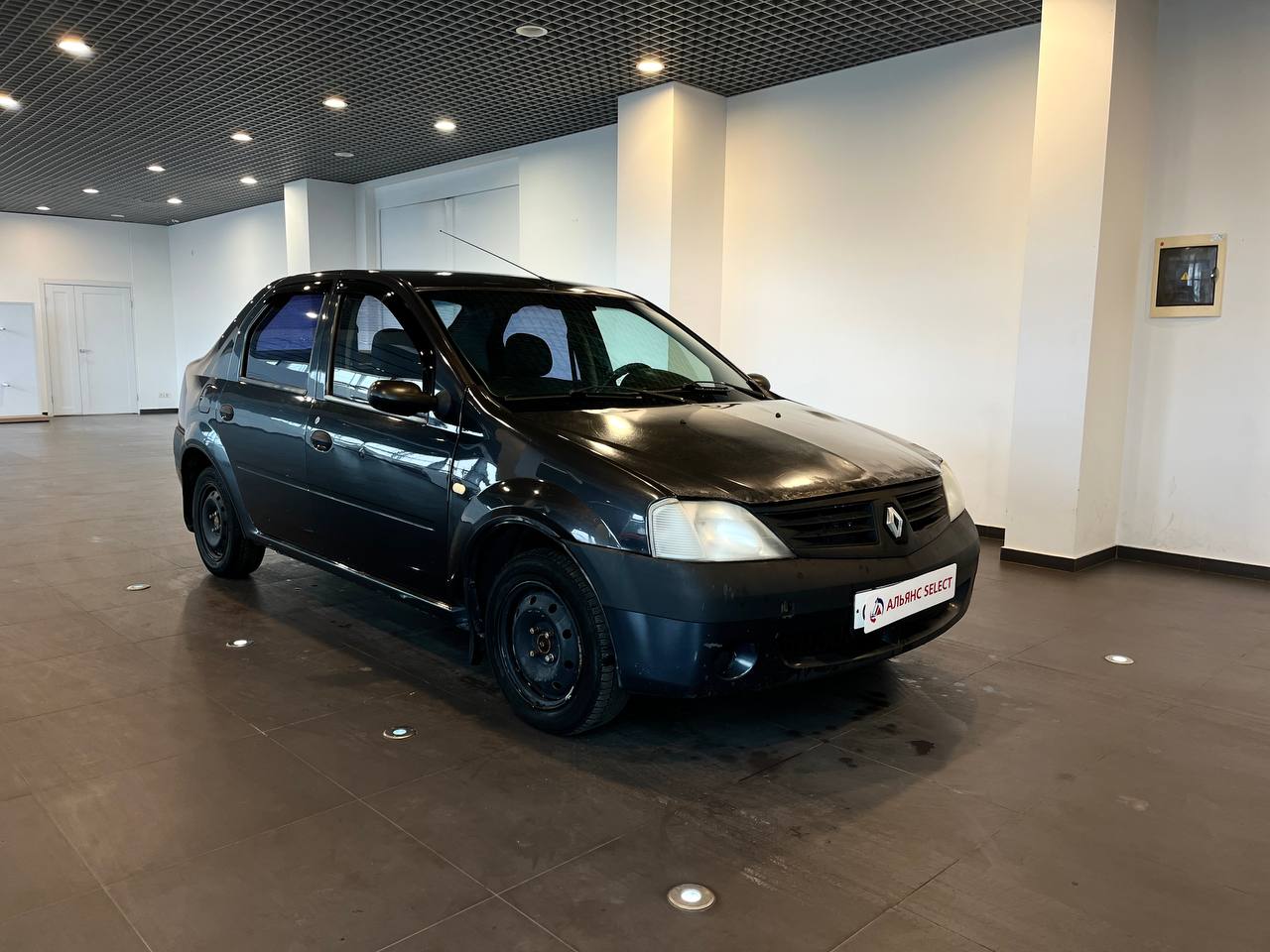 RENAULT LOGAN