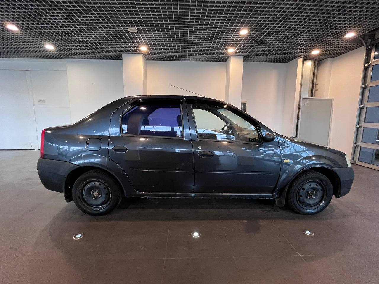 RENAULT LOGAN
