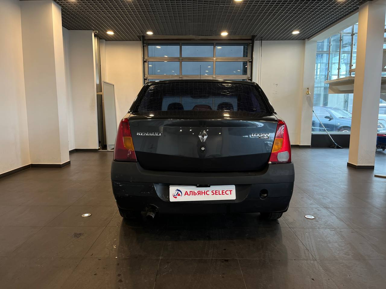 RENAULT LOGAN