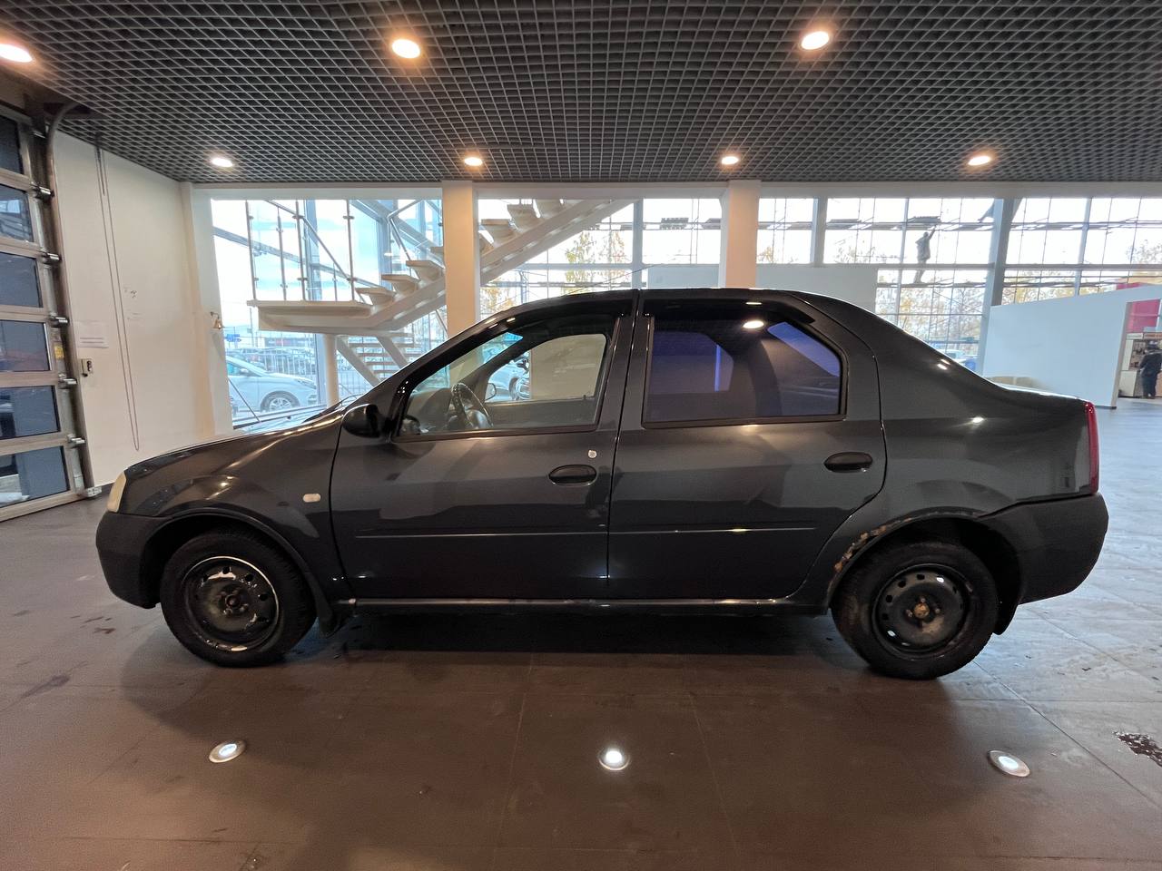 RENAULT LOGAN