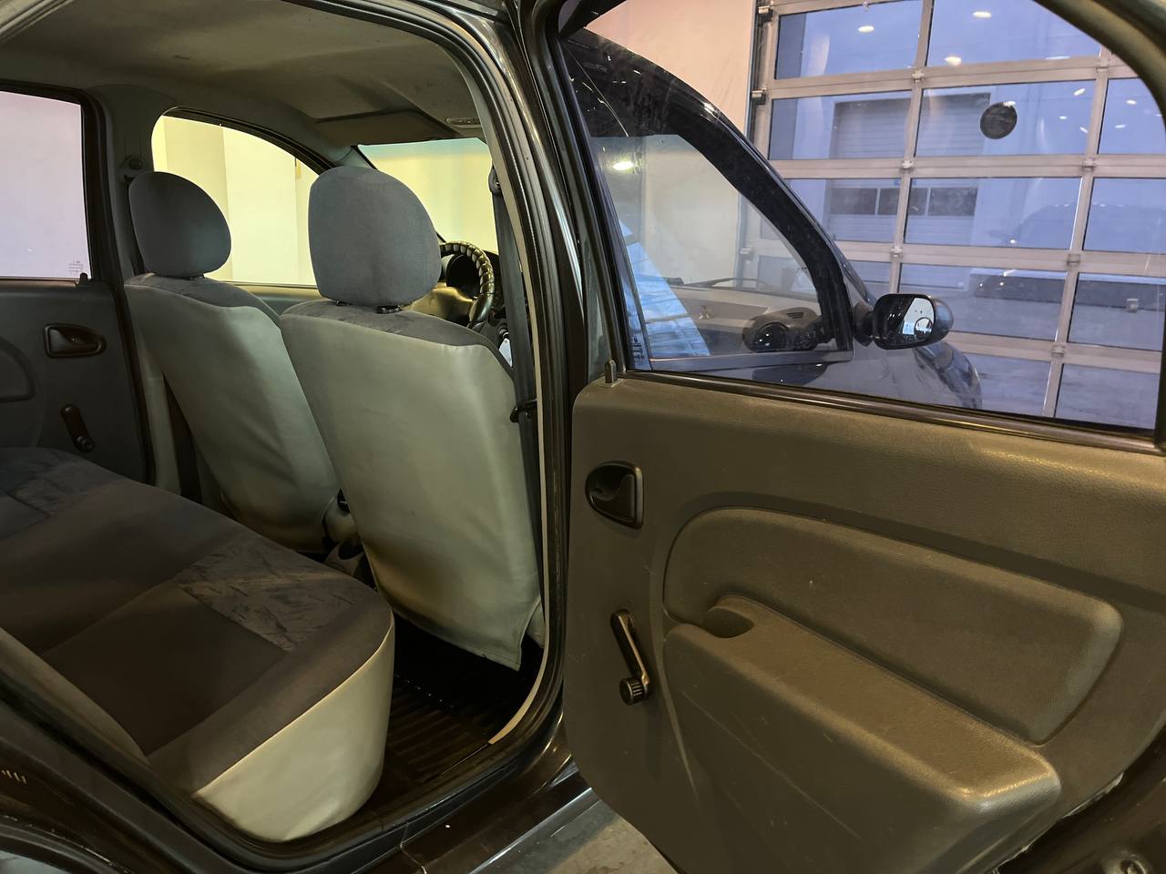 RENAULT LOGAN