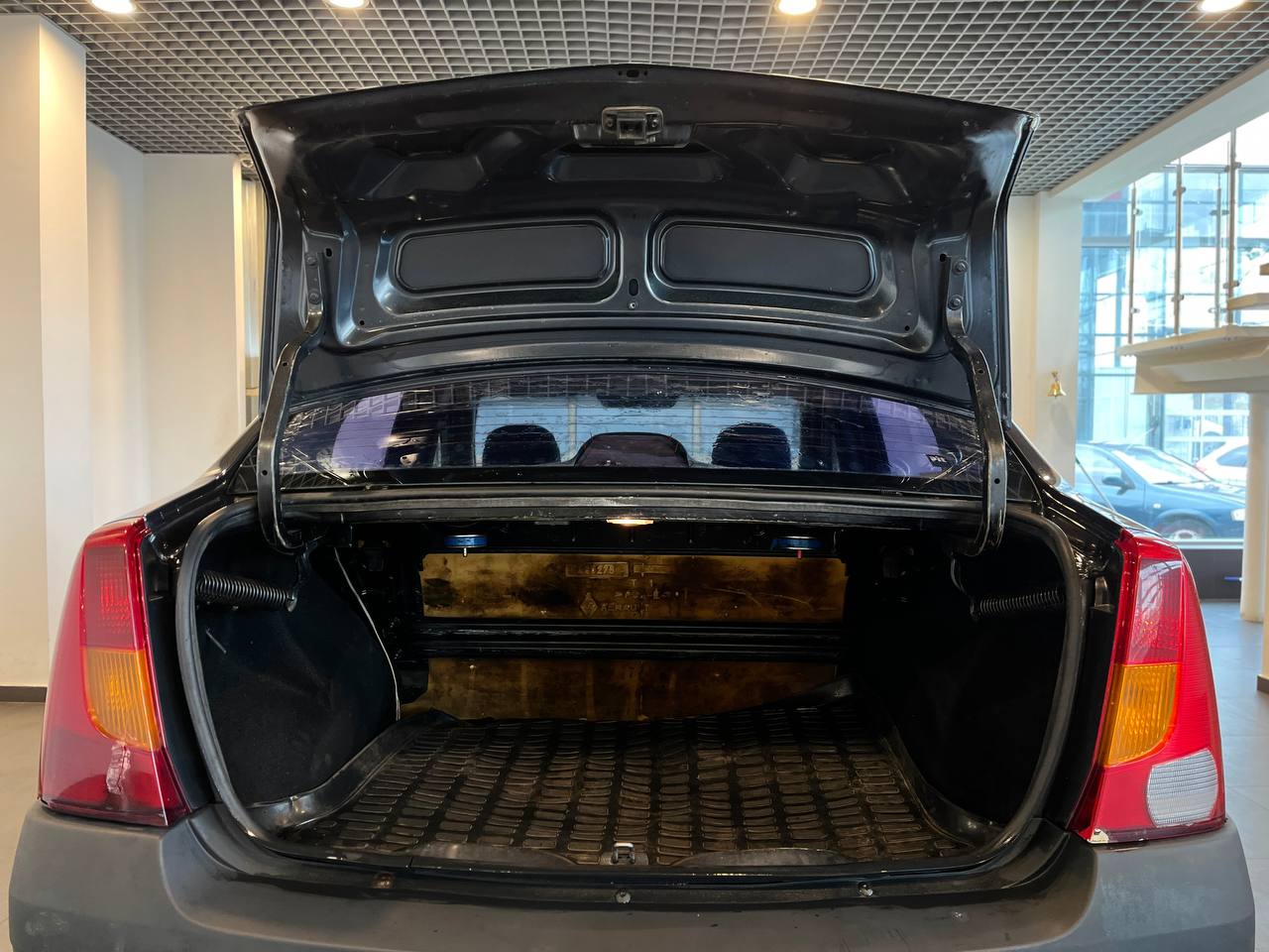 RENAULT LOGAN