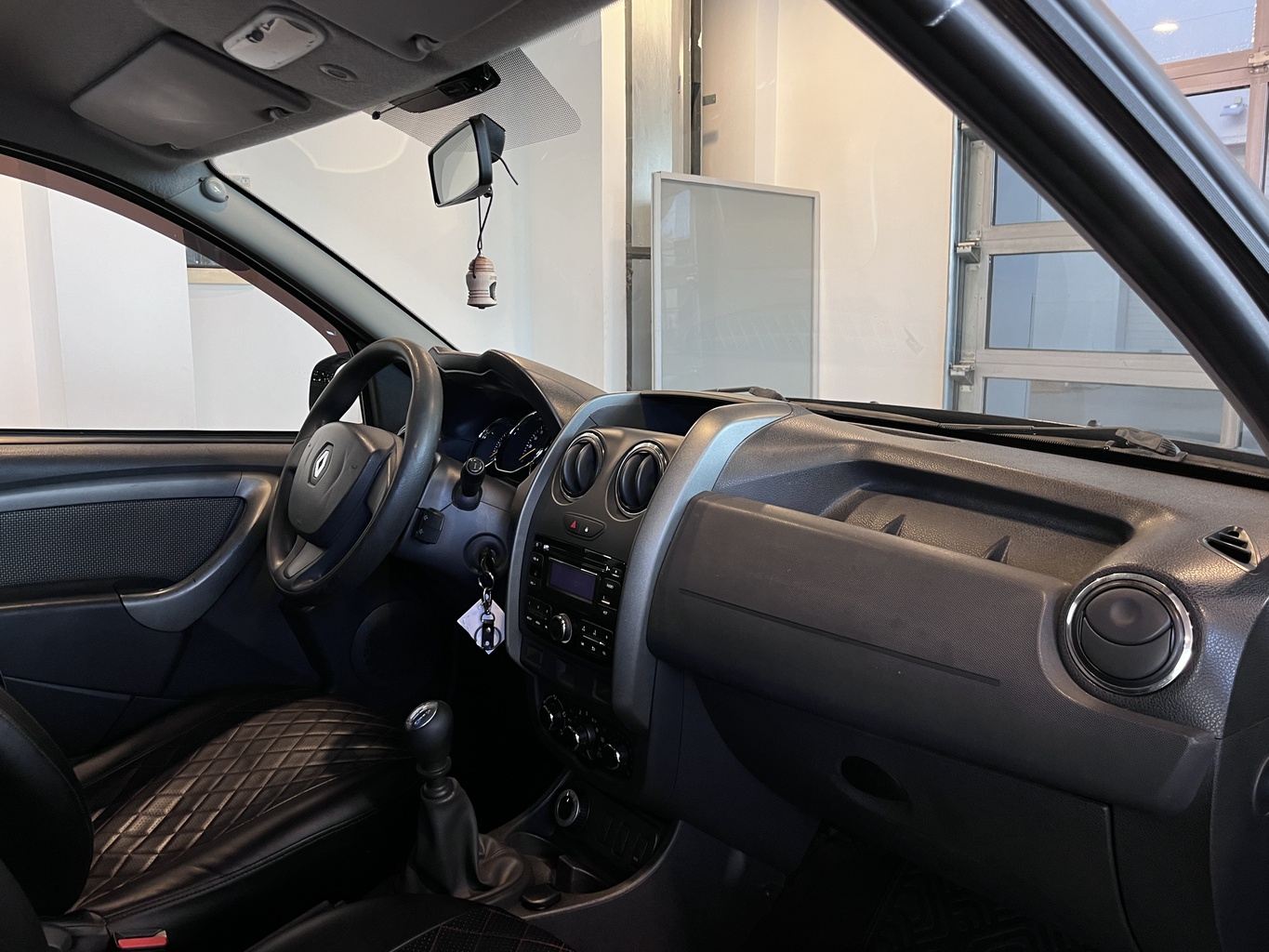 RENAULT DUSTER