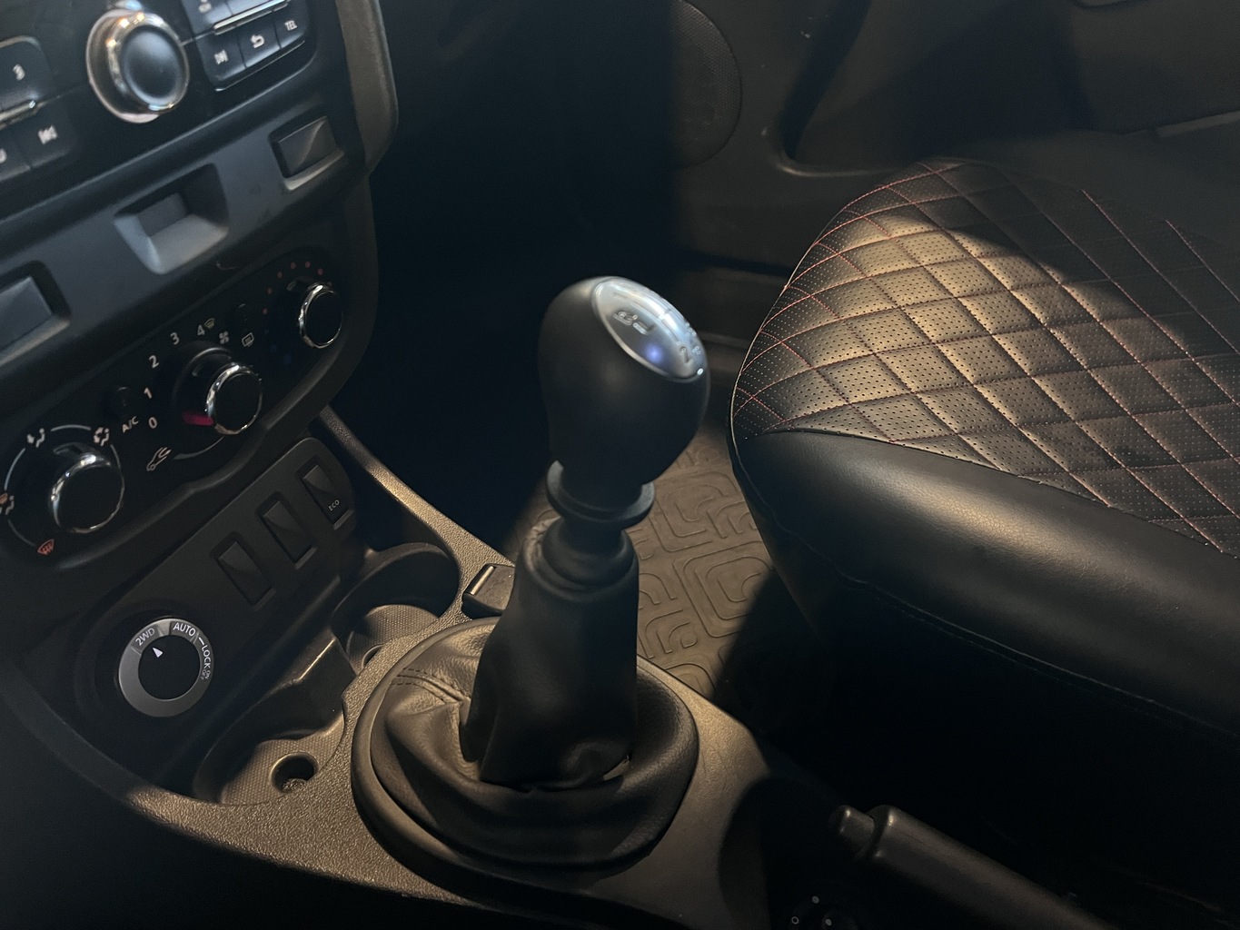 RENAULT DUSTER