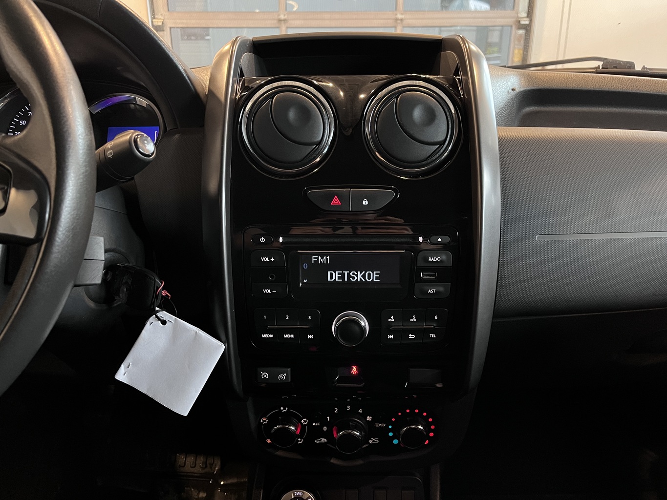 RENAULT DUSTER