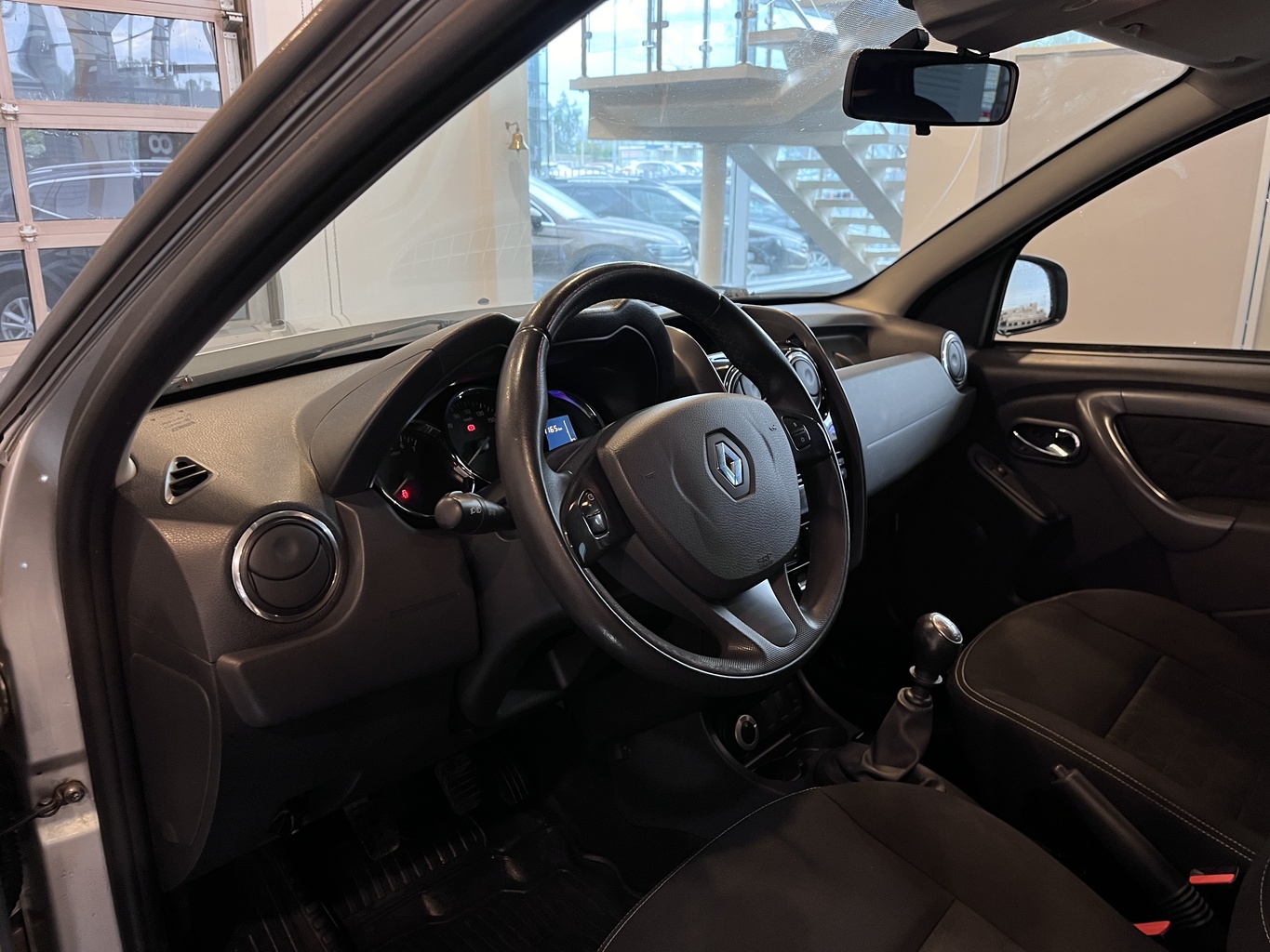 RENAULT DUSTER
