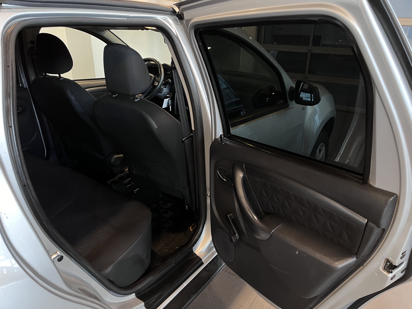 RENAULT DUSTER