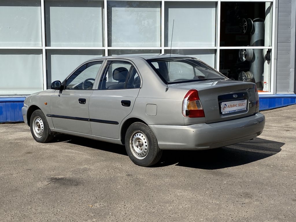 HYUNDAI ACCENT