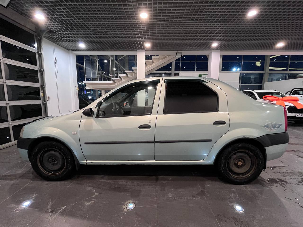 RENAULT LOGAN