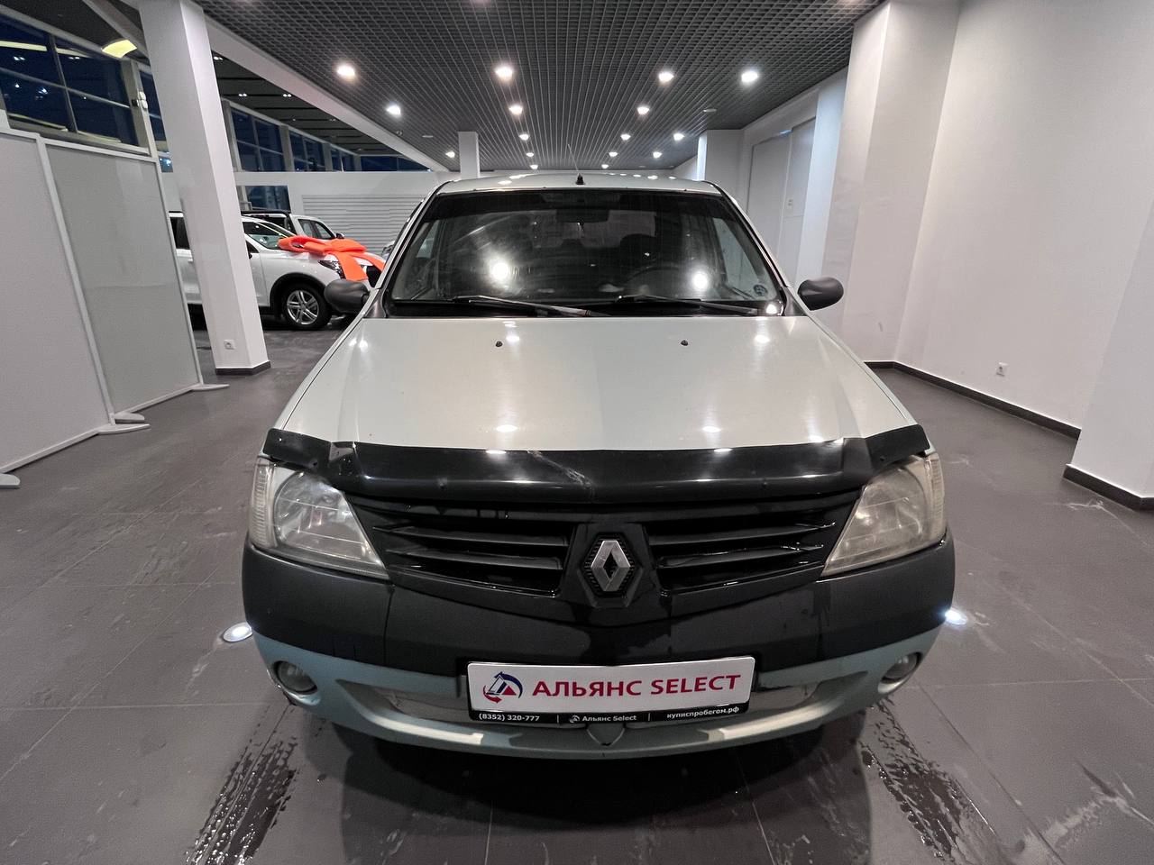 RENAULT LOGAN