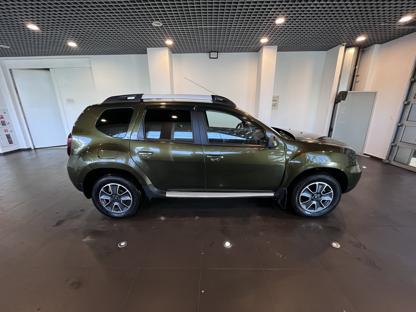 RENAULT DUSTER