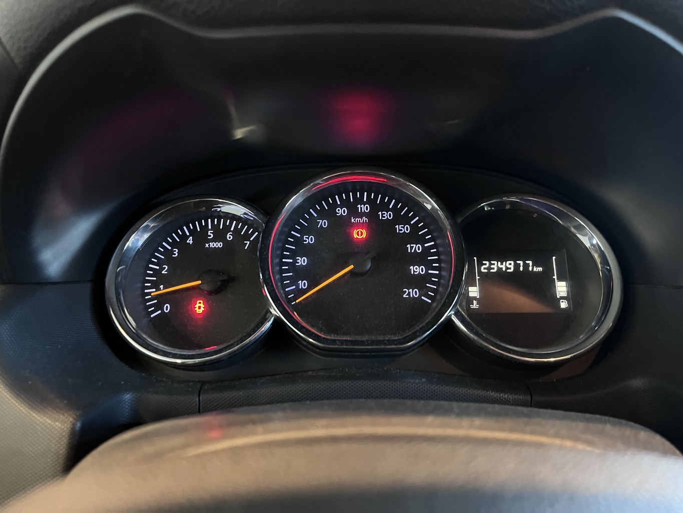 RENAULT DUSTER
