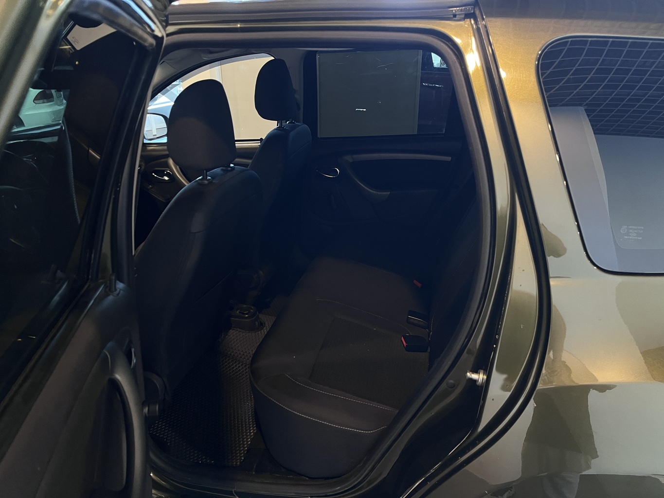 RENAULT DUSTER
