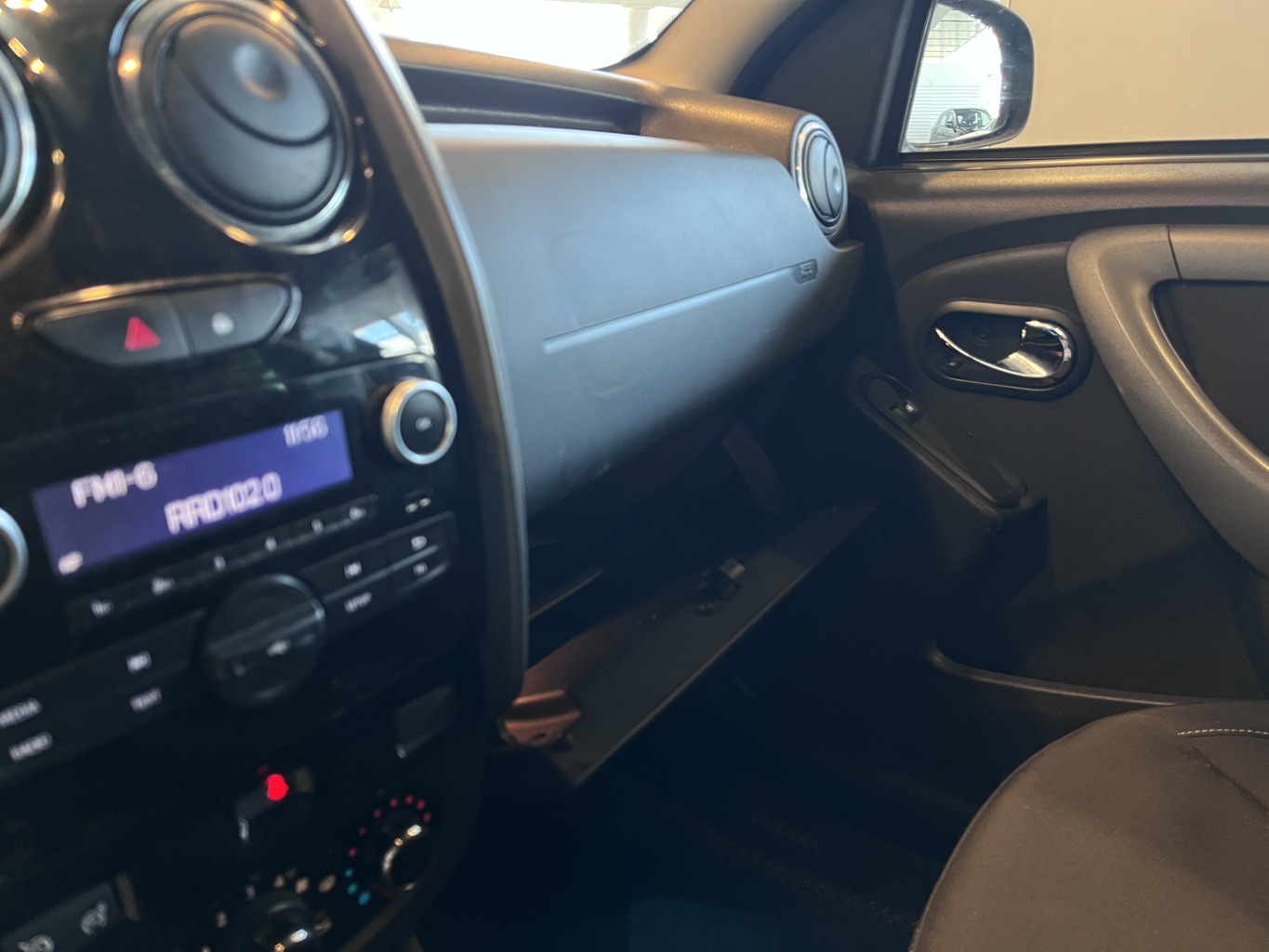 RENAULT DUSTER