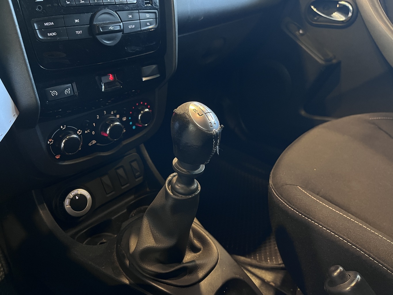 RENAULT DUSTER